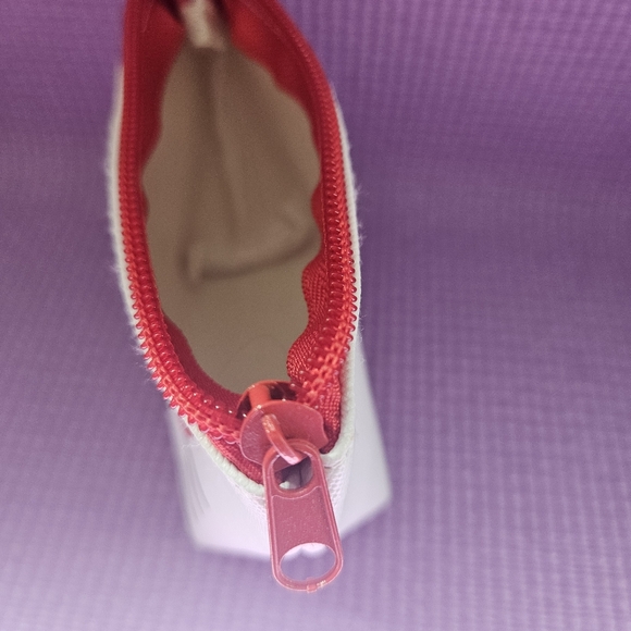 Hello Kitty Sanrio Kawaii Red White Coin Purse Mini Pouch Bag New Liscensed Real - Picture 8 of 10